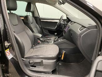 Skoda Octavia Combi 1.6 TDI Edition Navi Clima picture 9