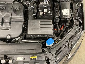 Skoda Octavia Combi 1.6 TDI Edition Navi Clima picture 17