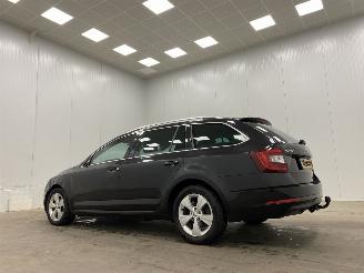 Skoda Octavia Combi 1.6 TDI Edition Navi Clima picture 3