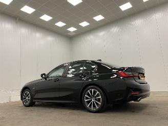 BMW 3-serie 320e Autom. Hybrid Edition Plus Navi Clima picture 4