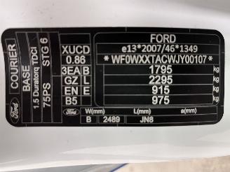 Ford Transit Courier 1.5 TDCI Edition Airco picture 13