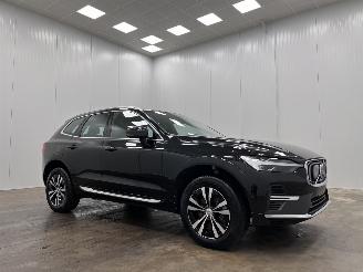 Vaurioauto  passenger cars Volvo Xc-60 2.0 Recharge T6 AWD Panoramadak Navi 2022/2