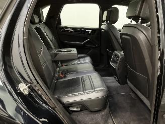 Porsche Cayenne 3.0 E-Hybrid Panoramadak Navi Clima picture 11