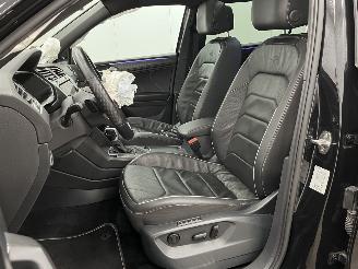 Volkswagen Tiguan 2.0 TDI DSG Allspace R-line Panoramadak Navi Clima picture 9