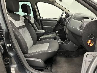 Dacia Duster 1.2 TCe Laureate Airco picture 9