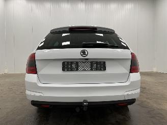 Skoda Octavia Combi 1.6 TDI Autom. Navi Clima picture 6