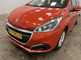 Peugeot 208 1.2 PureTech 5-drs Airco picture 19