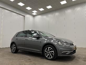 Voiture accidenté Volkswagen Golf 1.0 5-drs Navi Clima 2018/11