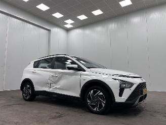 damaged passenger cars Hyundai Bayon 1.0 T-GDI Autom. Comfort Airco 2022/8