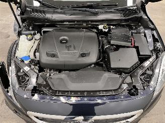 Volvo V-40 Cross Country 2.0 T3 Momentum Navi Clima picture 14