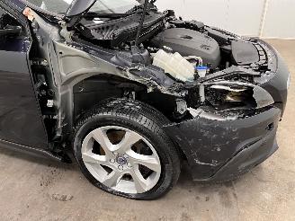 Volvo V-40 Cross Country 2.0 T3 Momentum Navi Clima picture 18