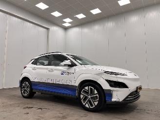 krockskadad bil auto Hyundai Kona EV Comfort 64 kWh 2021/4