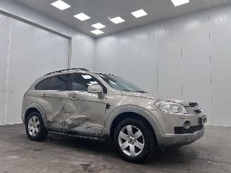 Coche accidentado Chevrolet Captiva 2.4i Executive 4WD 7-Pers. Clima 2007/2