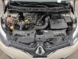 Renault Captur 0.9 TCe Expression Clima picture 16
