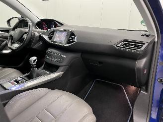 Peugeot 308 SW 1.2 PureTech Panoramadak Navi Clma picture 13