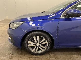 Peugeot 308 SW 1.2 PureTech Panoramadak Navi Clma picture 20