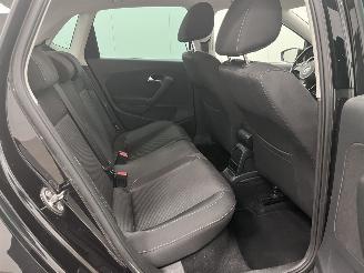 Volkswagen Polo 1.2 TSI 5-drs Navi Airco picture 10