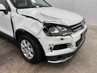 Volkswagen Touareg 3.0 TDI Autom. R-Line Panoramadak Navi Clima picture 18