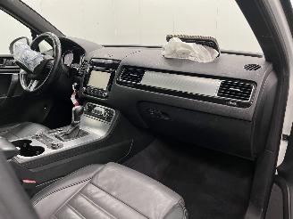 Volkswagen Touareg 3.0 TDI Autom. R-Line Panoramadak Navi Clima picture 12