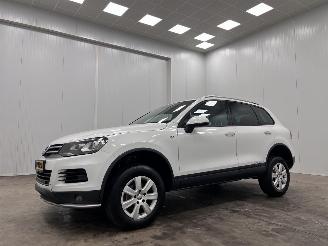 Volkswagen Touareg 3.0 TDI Autom. R-Line Panoramadak Navi Clima picture 4