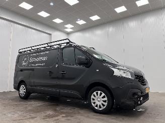 Schade bestelwagen Renault Trafic 1.6 dCi L2 Navi Airco 2017/10
