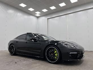 Vaurioauto  passenger cars Porsche Panamera Turbo S E-Hybrid Panoramadak 2021/5