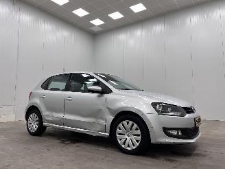 Schadeauto Volkswagen Polo 1.4i 5-drs Clima 2013/12