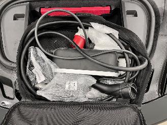 Porsche Taycan 4S Performance Panoramadak picture 15