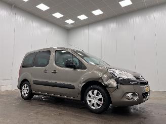 krockskadad bil auto Citroën Berlingo 1.6 VTi Collection 5-pers Airco 2013/5