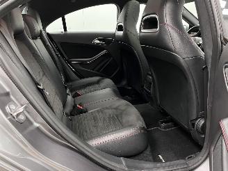 Mercedes Cla-klasse 180 Autom. AMG Panoramadak Navi Clima picture 11