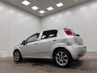 Fiat Punto Evo 0.9 TwinAir Sempre 5-drs Navi Clima picture 3