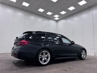 BMW 3-serie Touring 318i Autom. M Sport Panoranadak Navi Clima picture 2