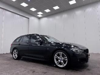 Schadeauto BMW 3-serie Touring 318i Autom. M Sport Panoranadak Navi Clima 2019/11