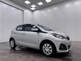 Schadeauto Peugeot 108 1.0 e-VTi Active Airco 2015/11