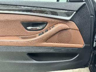BMW 5-serie 520d Autom. High Executive Navi Clima picture 14