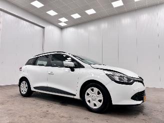 krockskadad bil auto Renault Clio Estate 0.9 TCe Navi Airco 2016/4
