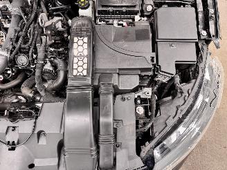 Renault Mégane Estate 1.3 TCe Bose Navi Clima picture 18