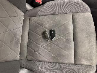 Volkswagen Golf 2.0 TDI R-Line Panoramadak 5-drs Airco picture 13