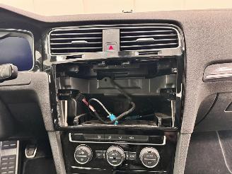 Volkswagen Golf 2.0 TDI R-Line 5-drs Clima picture 19