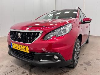 Peugeot 2008 1.2 PureTech Active Autom. Navi Airco picture 19