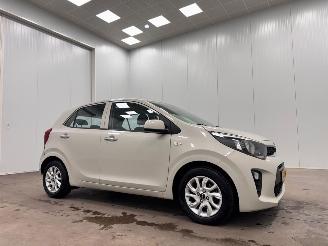 Voiture accidenté Kia Picanto 1.0 MPI Comfort-Line Navi Airco 2018/10