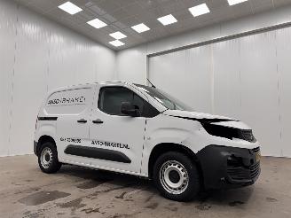 damaged commercial vehicles Peugeot Partner 1.5 BlueHDI 73kw Airco 2022/10