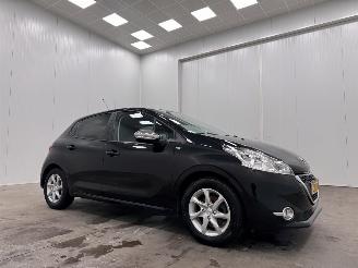 Coche accidentado Peugeot 208 1.2 PureTech Style 5-drs Navi Airco 2015/5