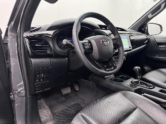 Toyota Hilux 2.8 D-4D Autom. 4WD DC Navi Clima picture 8