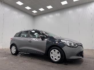Schadeauto Renault Clio Estate 1.5 dCi ECO Airco 2015/6