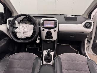Toyota Aygo 1.0 VVT-i x-wave Cabrio 5-drs Airco picture 11