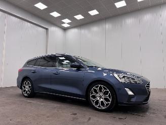 Unfallwagen Ford Focus Wagon 1.5 EcoBlue Autom. ST-Line Panoramadak Navi Clima 2018/10
