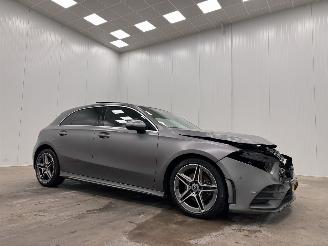 Schadeauto Mercedes A-klasse 200 Autom. AMG Panoramadak Navi Clima 2018/8