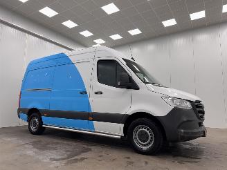 Schade bestelwagen Mercedes Sprinter 311 CDI L2H2 Clima 2021/4