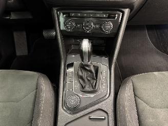 Volkswagen Tiguan 1.4 TSI DSG R-Line 4Motion Panoramadak Navi Clima picture 12